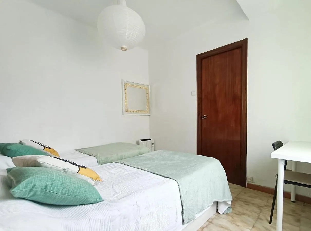 Hawaii Fira Barcelona Apartment L'Hospitalet de Llobregat 0*,